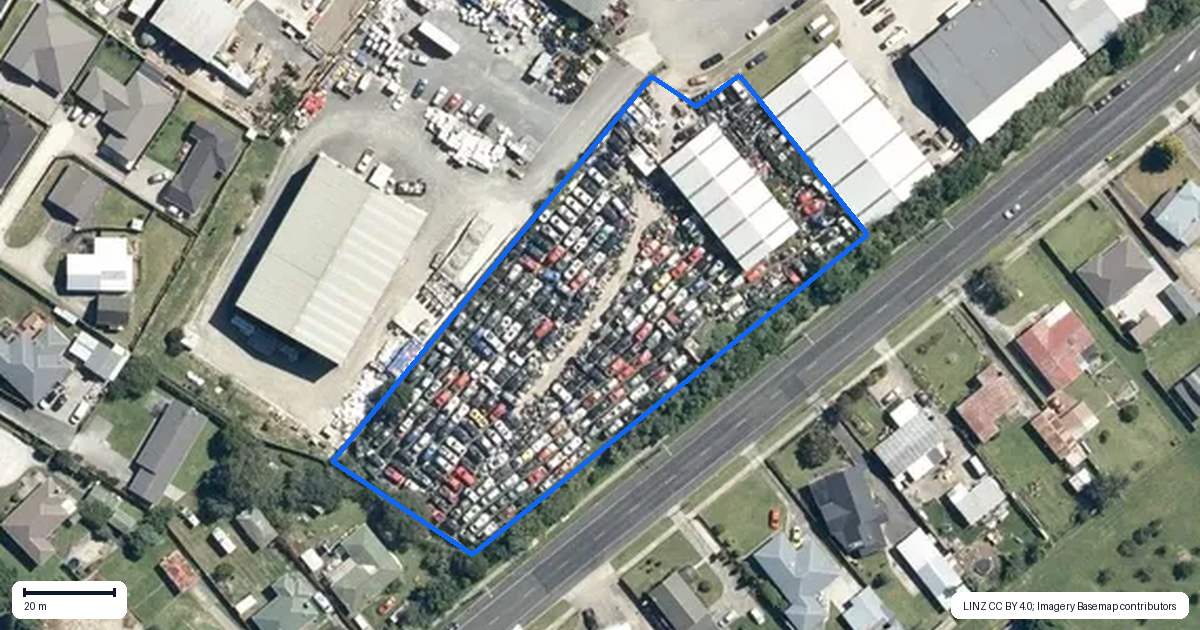 Property context map for 2 Bruce Berquist Drive, Te Awamutu