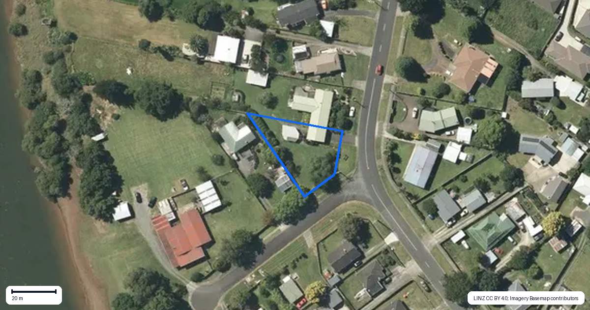 Property context map for 35 Old Taupiri Road, Ngaruawahia