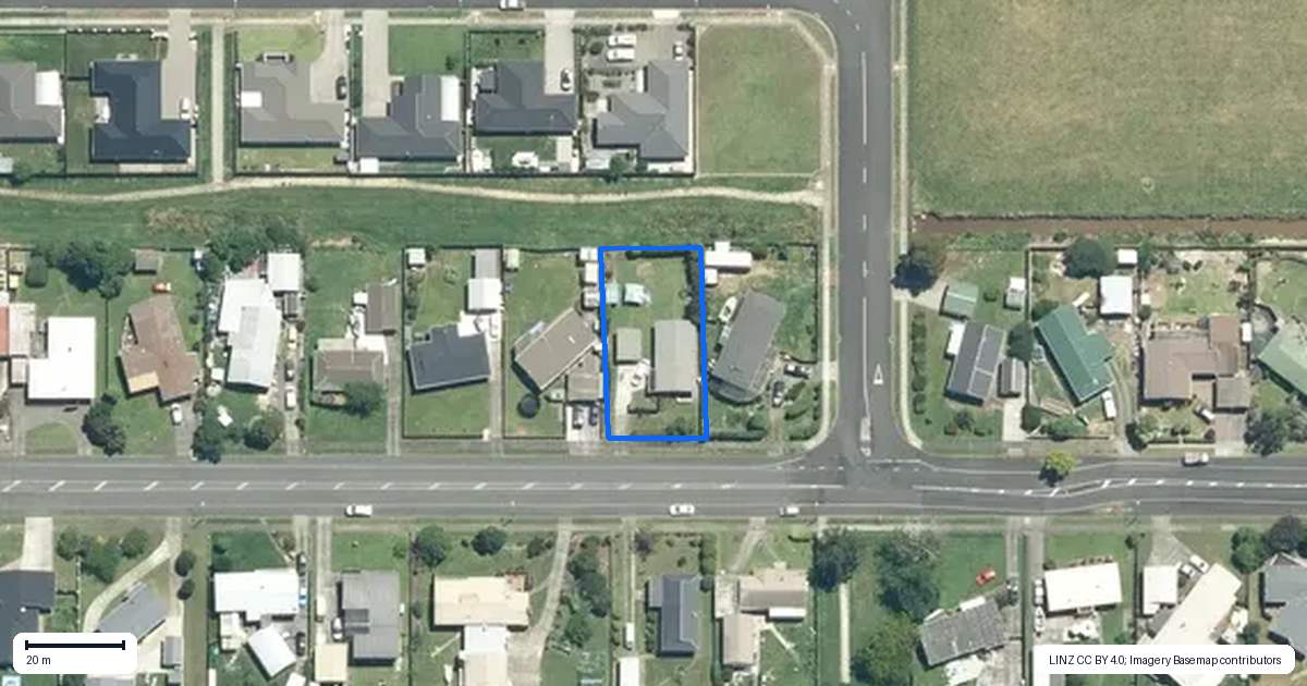 Property context map for 32 Mahana Road, Ngatea