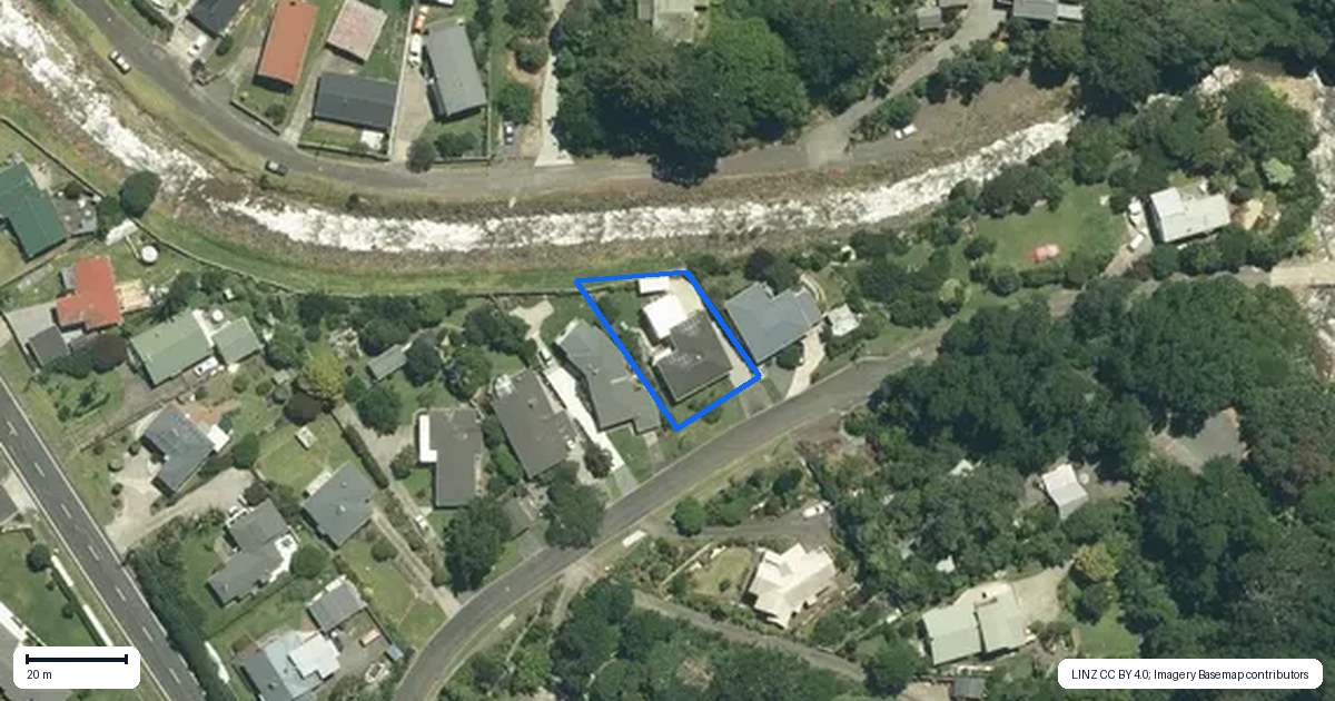 Property context map for 110 Victoria Street, Thames