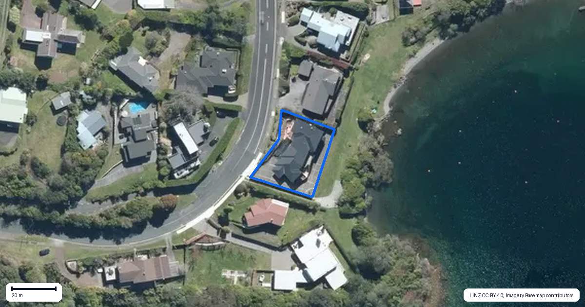 Property context map for 809 Acacia Bay Road, Acacia Bay, Taupo