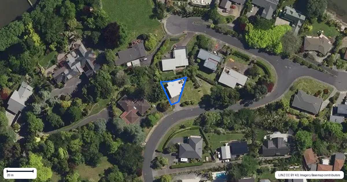 Property context map for 24 Tupara Crescent, Kawaha Point, Rotorua