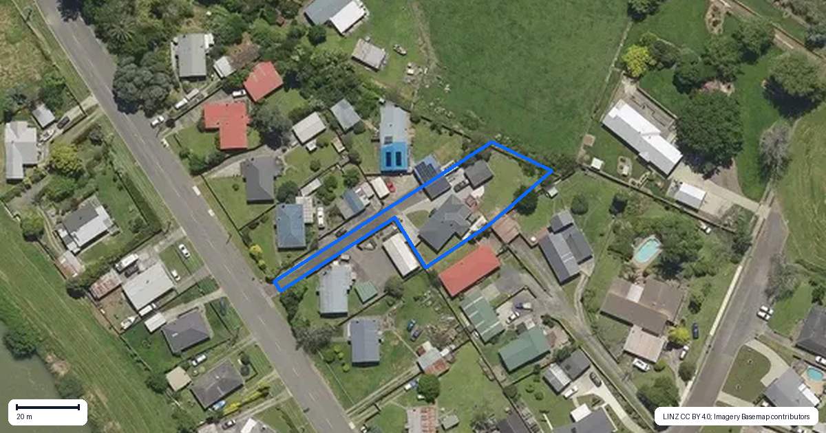 Property context map for 18 Hydro Road, Edgecumbe