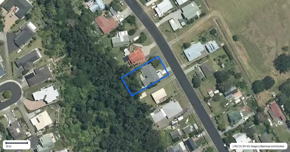 Property context map for 115 Park Avenue, Whangamata