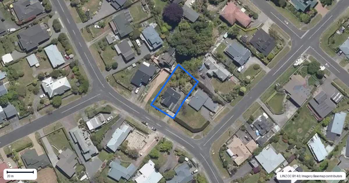 Property context map for 22 Gillies Avenue, Taupo