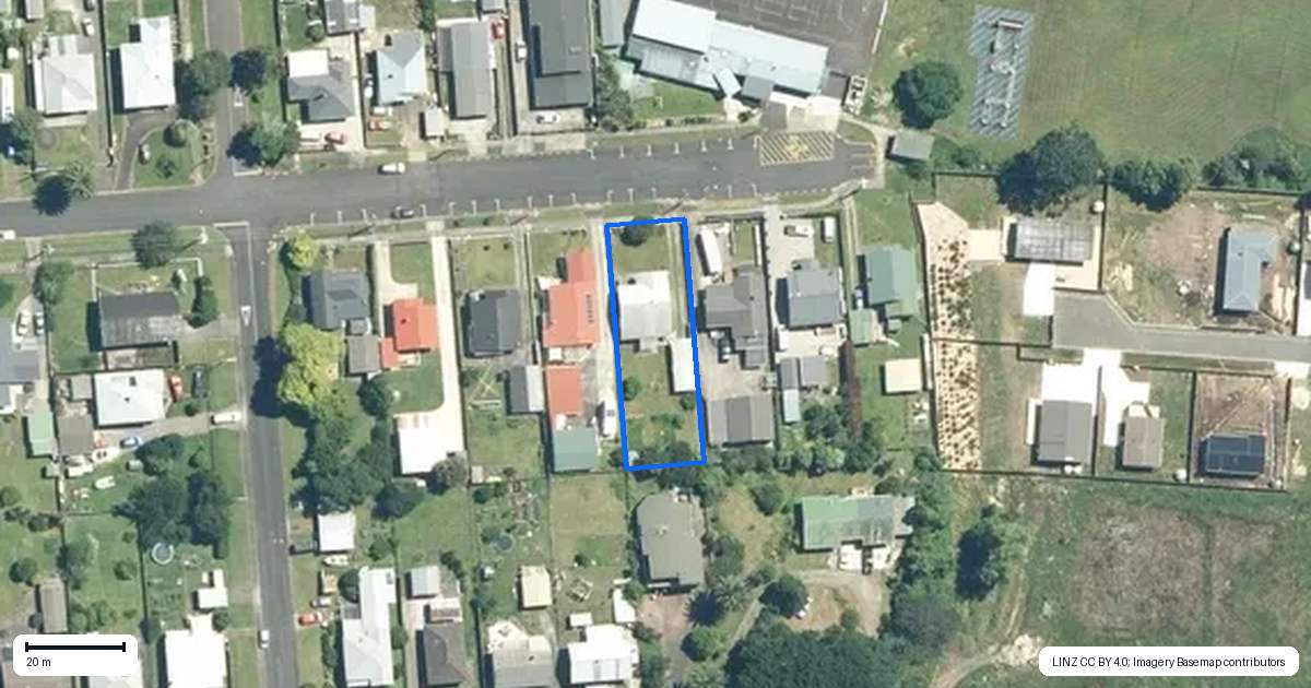 Property context map for 25 Miller Avenue, Paeroa