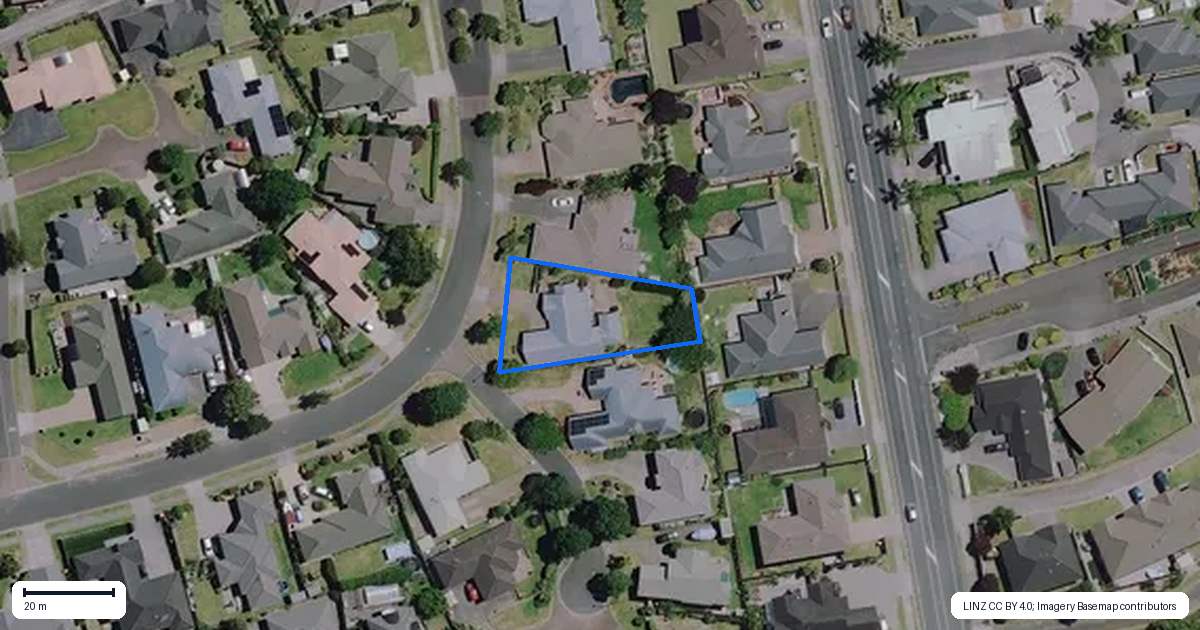 Property context map for 14 Cairns Crescent, Rototuna, Hamilton