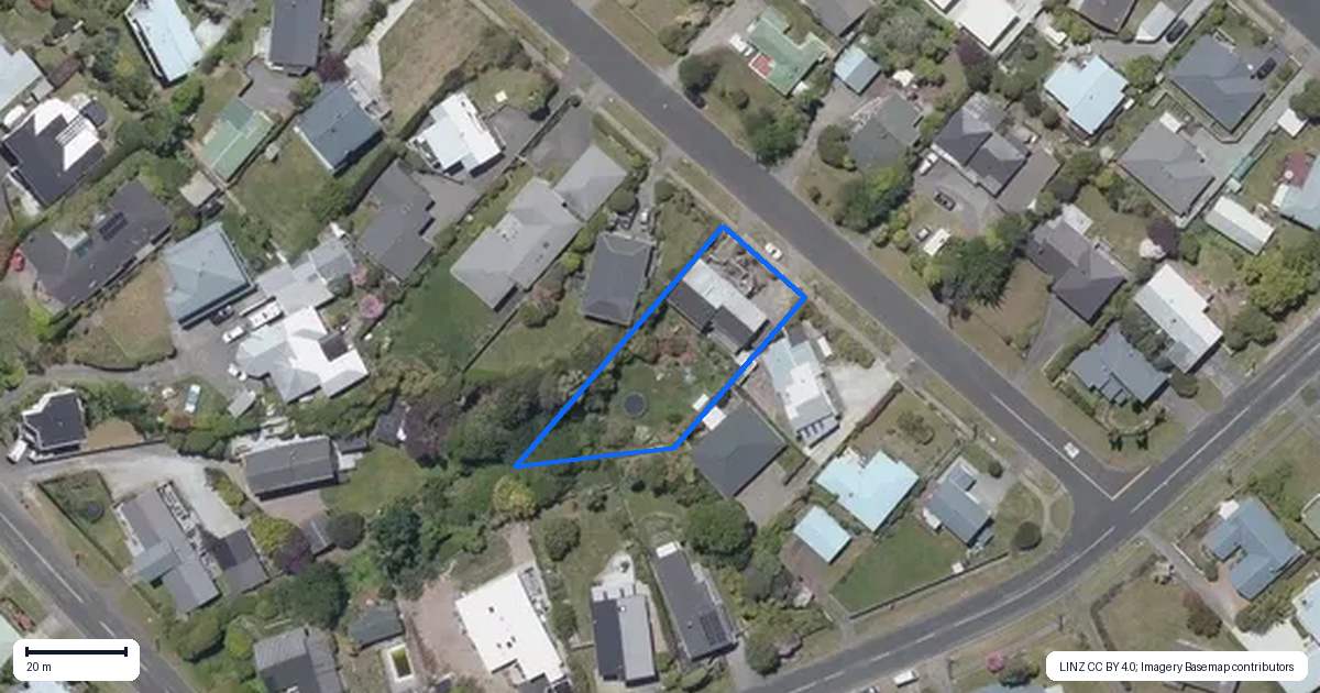 Property context map for 35 Rimu Street, Taupo