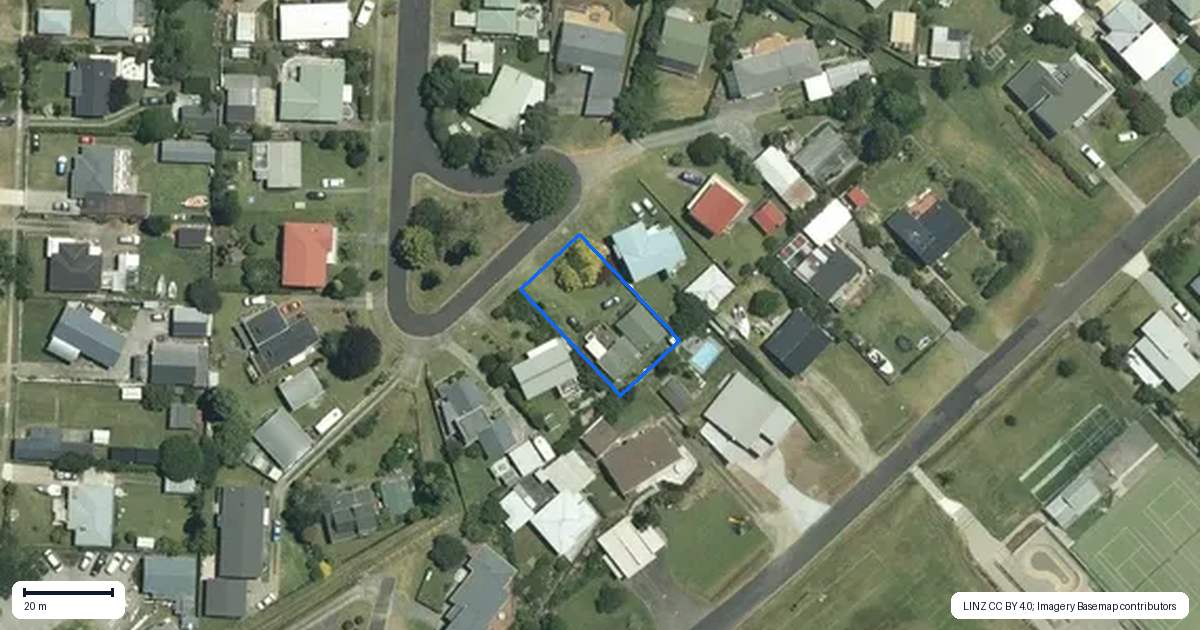 Property context map for 28 Kauri Place, Tairua