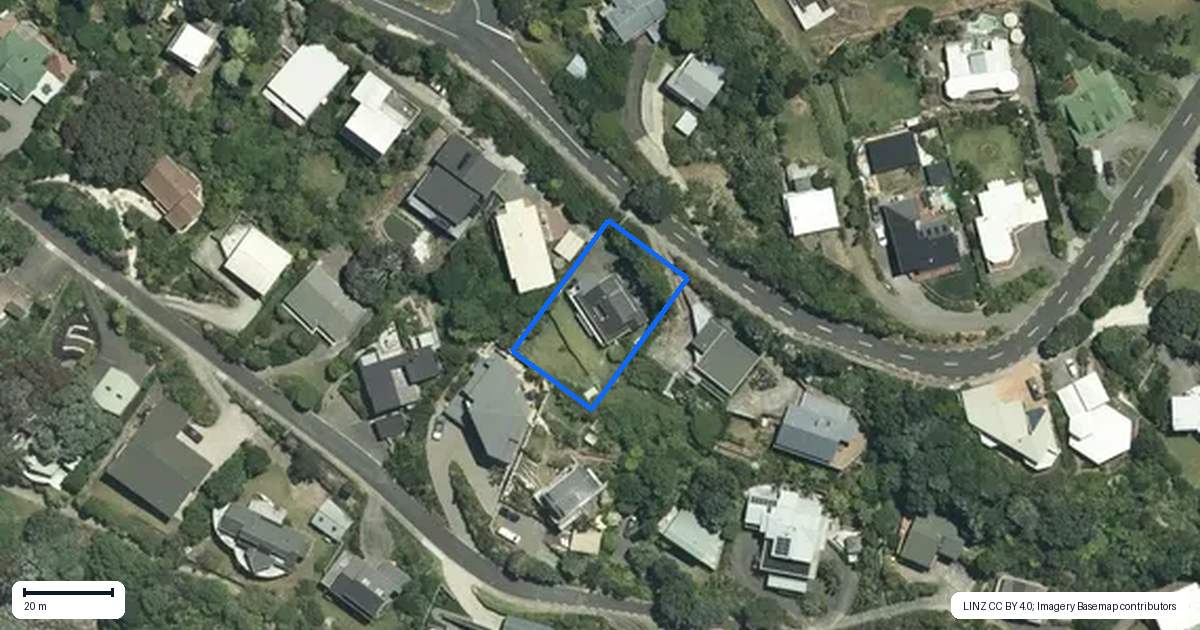 Property context map for 195 Paku Drive, Tairua