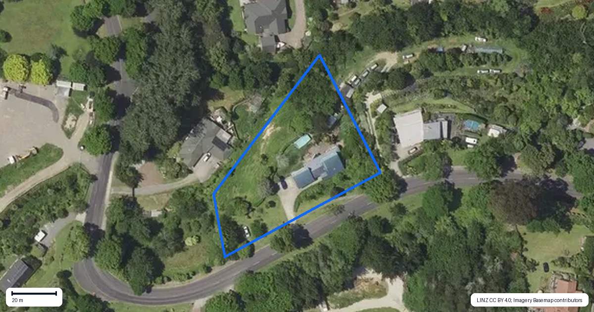 Property context map for 32 Freeburn Road, Pyes Pa, Tauranga