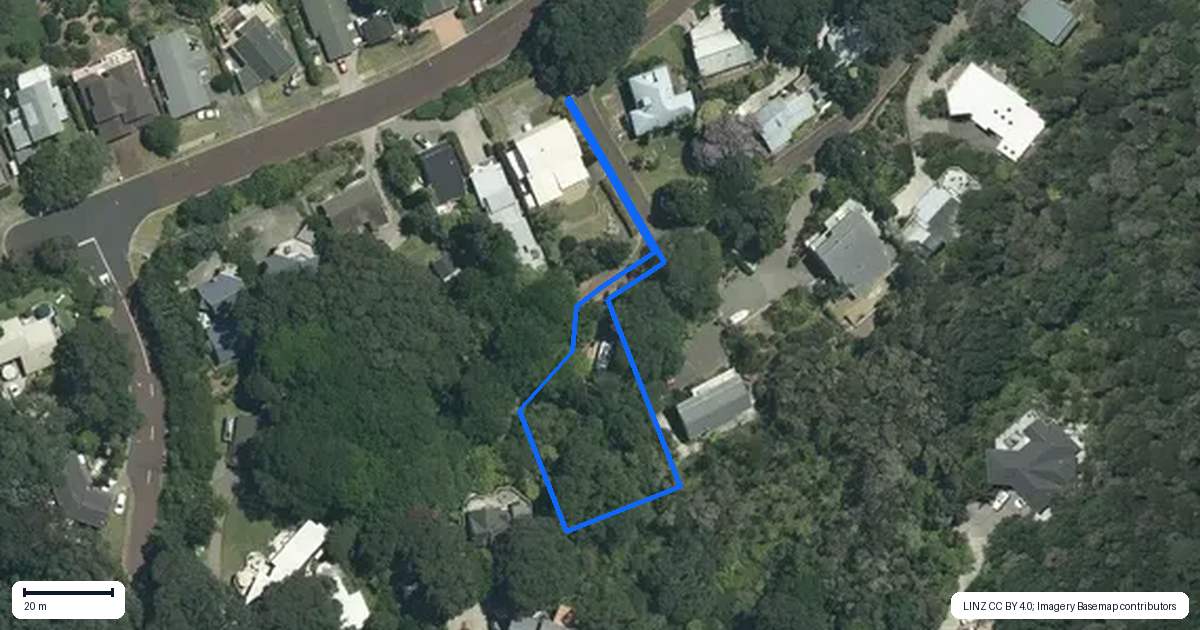 Property context map for 31 Mount Avenue, Pauanui
