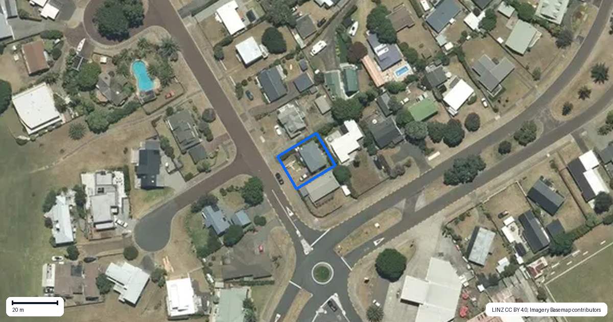 Property context map for 21 Sheppard Avenue, Pauanui