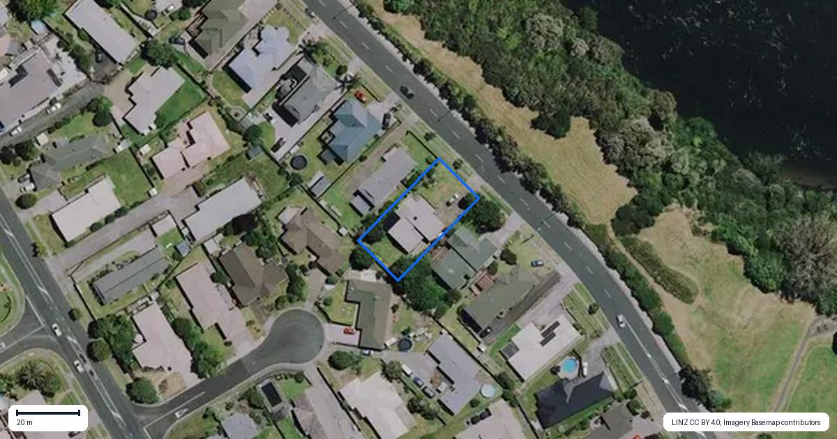 Property context map for 215 Pukete Road, Pukete, Hamilton