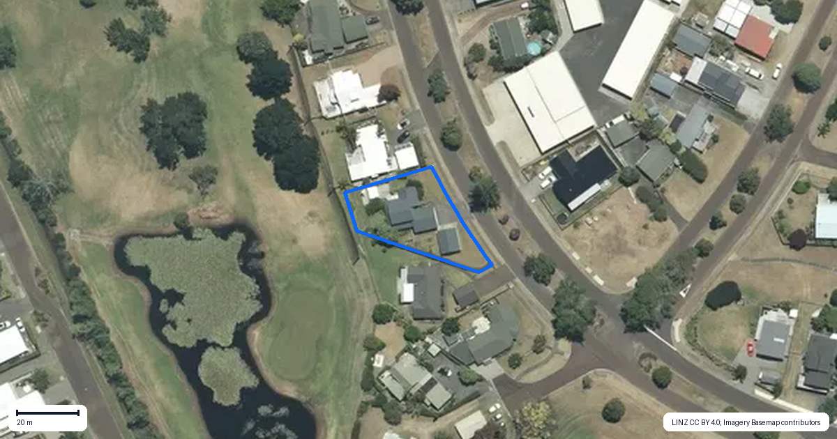 Property context map for 186 Vista Paku, Pauanui