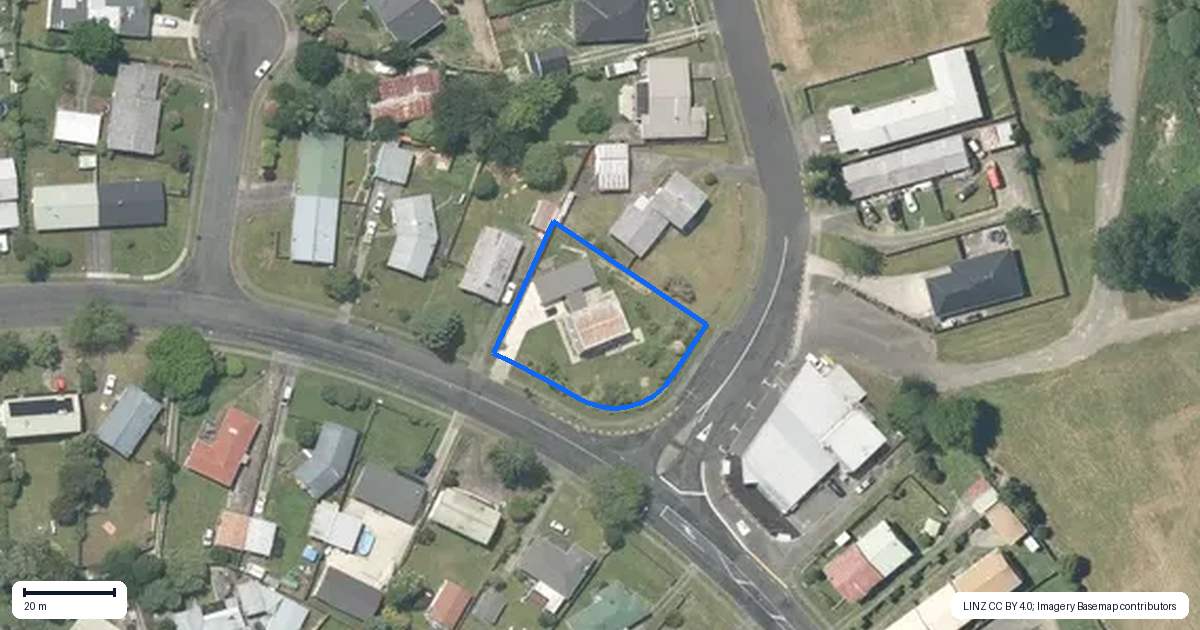 Property context map for 33 Pohutukawa Drive, Tokoroa