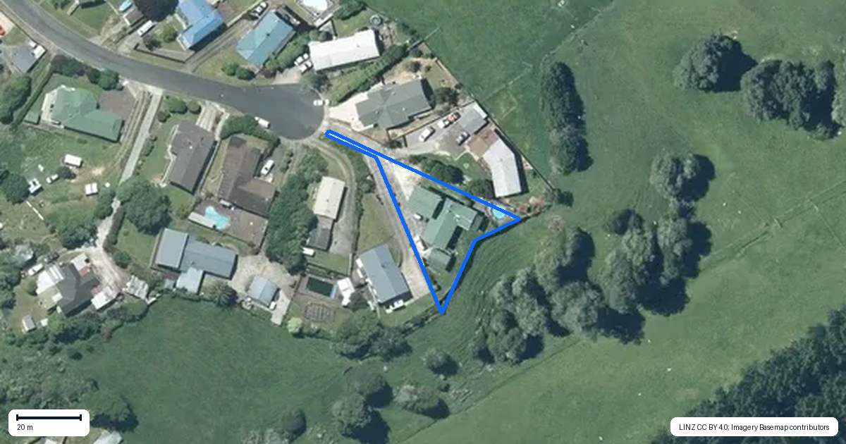 Property context map for 13 Taruna Place, Te Kuiti