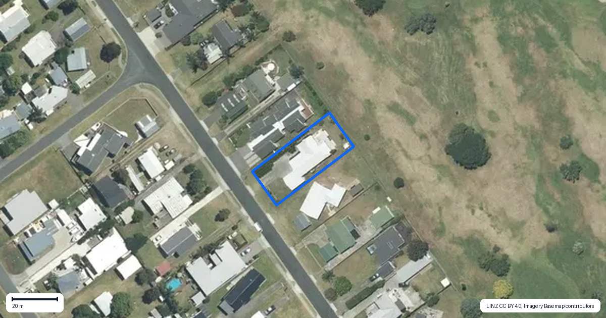 Property context map for 132 Kiwi Road, Whangamata