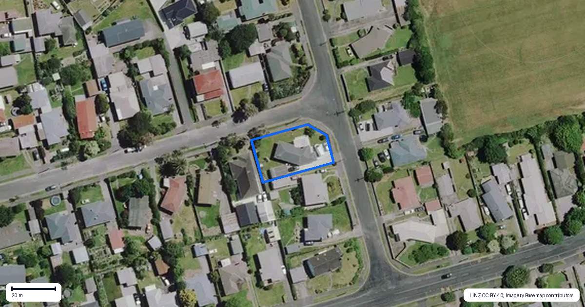Property context map for 7 Defoe Avenue, Hillcrest, Hamilton