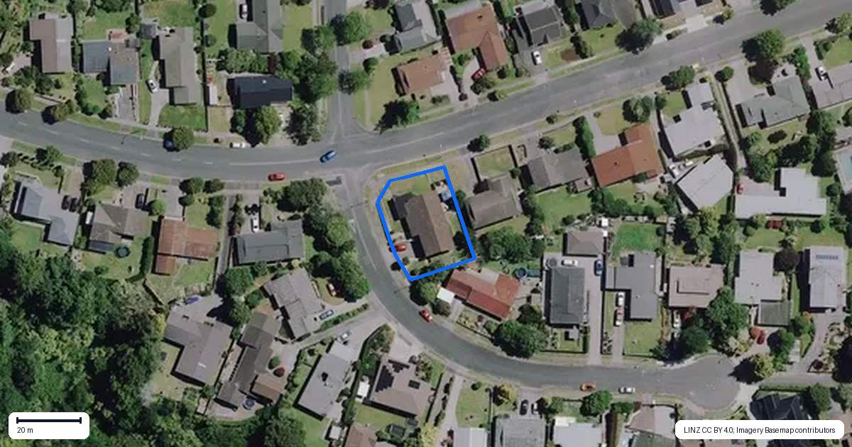 Property context map for 32 Chedworth Avenue, Chedworth, Hamilton