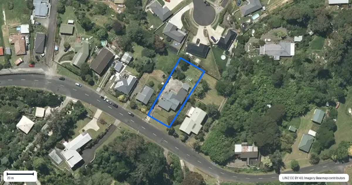 Property context map for 129 Kimihia Road, Huntly