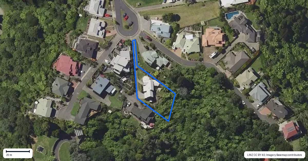 Property context map for 106 Waiewe Street, Whakatane