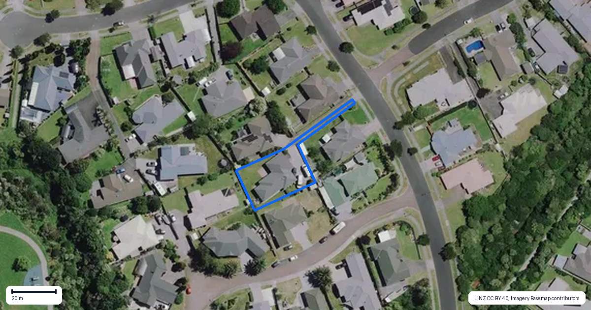 Property context map for 35 Tuirangi Street, Flagstaff, Hamilton