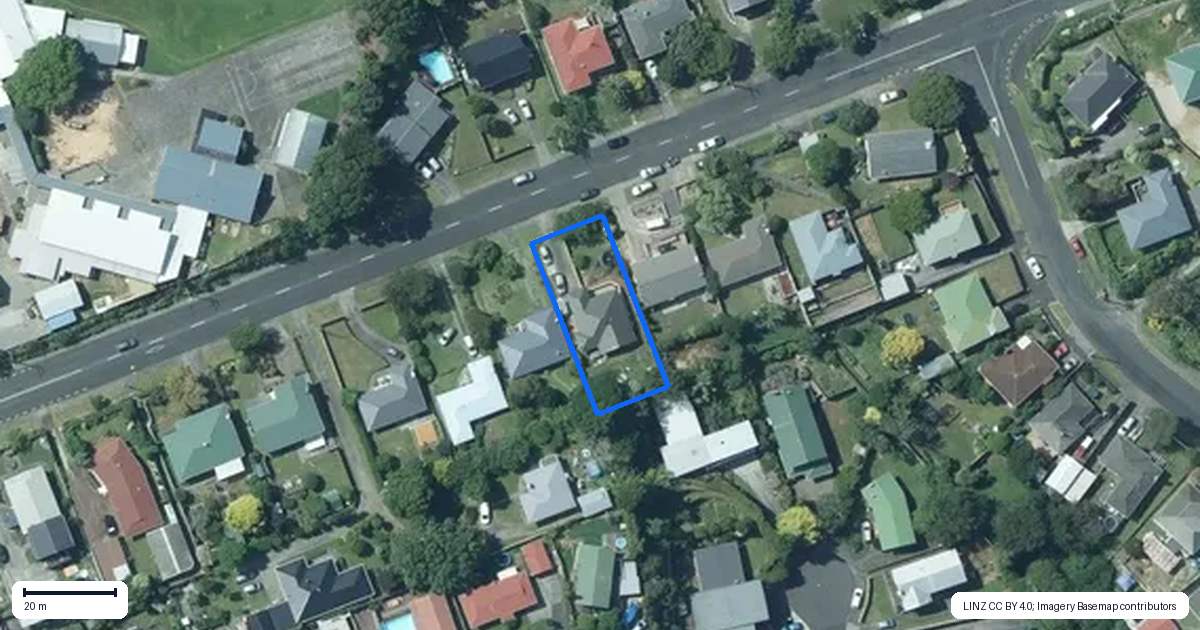Property context map for 61 Clawton Street, Westown, New Plymouth