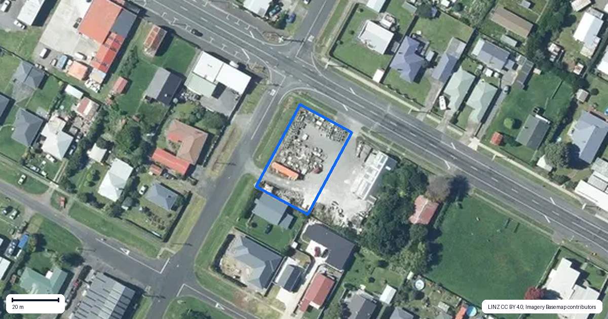 Property context map for 25 Layard Street, Opunake