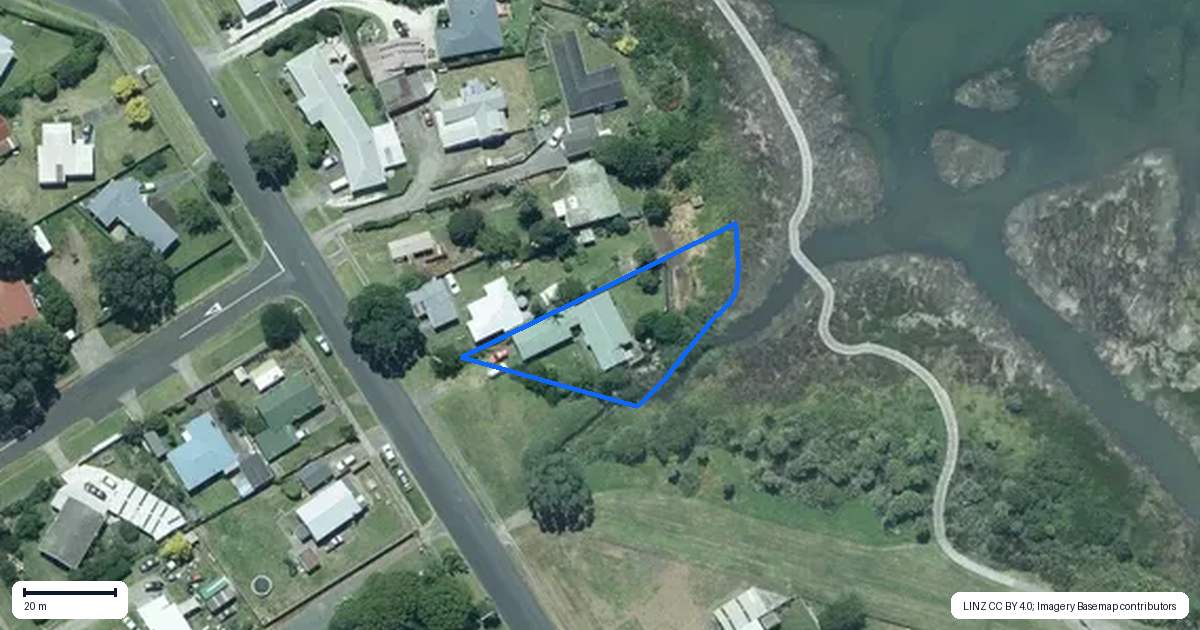 Property context map for 116 Centennial Avenue, Waitara