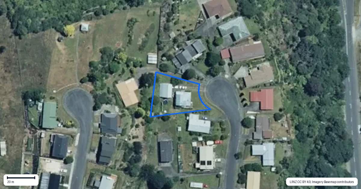 Property context map for 32 House Avenue, Taumarunui