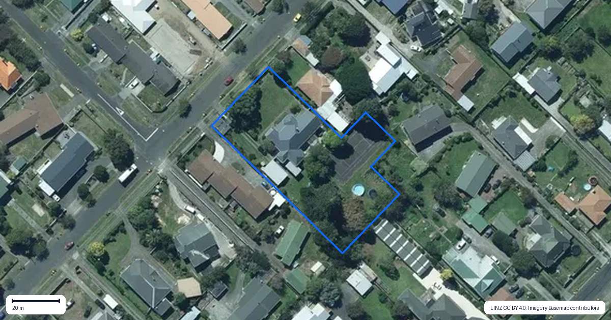 Property context map for 33 Dives Avenue, Hawera