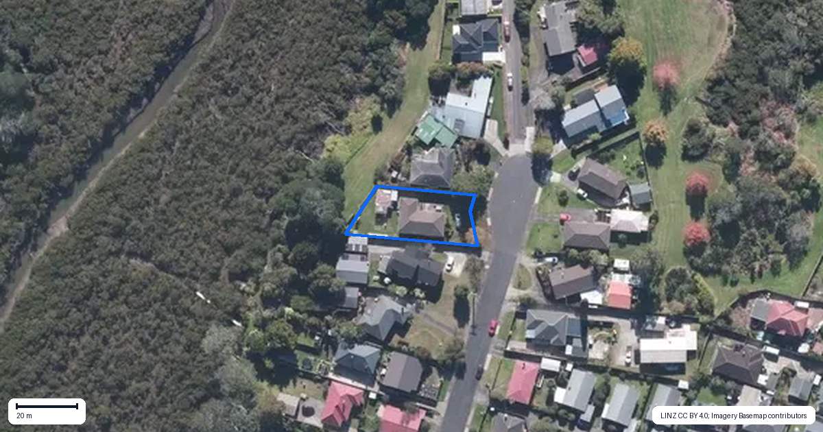 Property context map for 54 Daytona Road, Henderson, Auckland