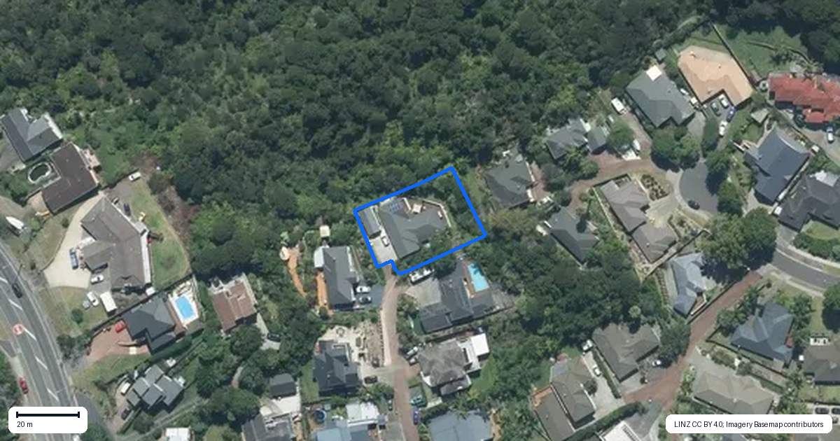 Property context map for 15 Glenreagh Place, Torbay, Auckland