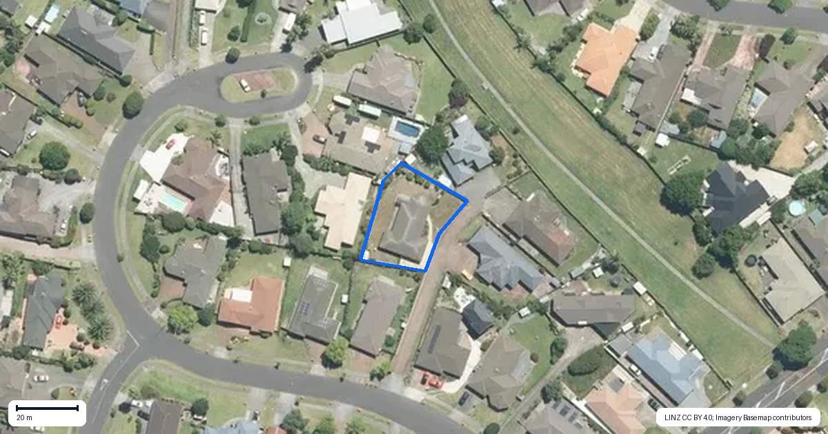 Property context map for 15 Lothian Brae, Wattle Downs, Auckland