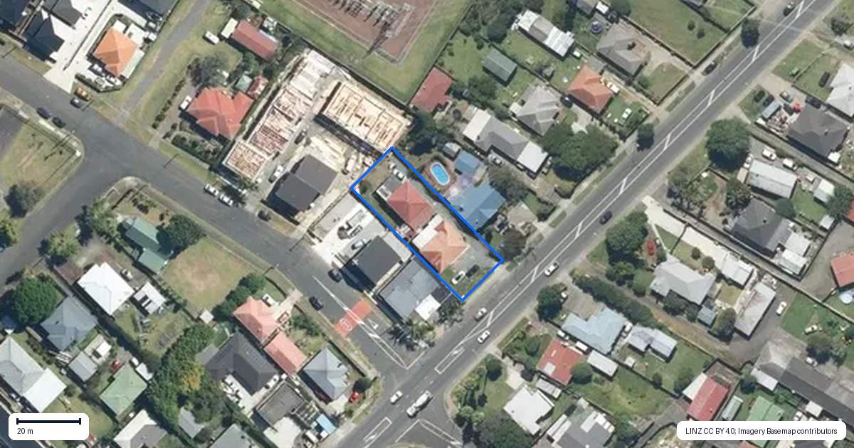 Property context map for 319 Massey Road, Mangere East, Auckland
