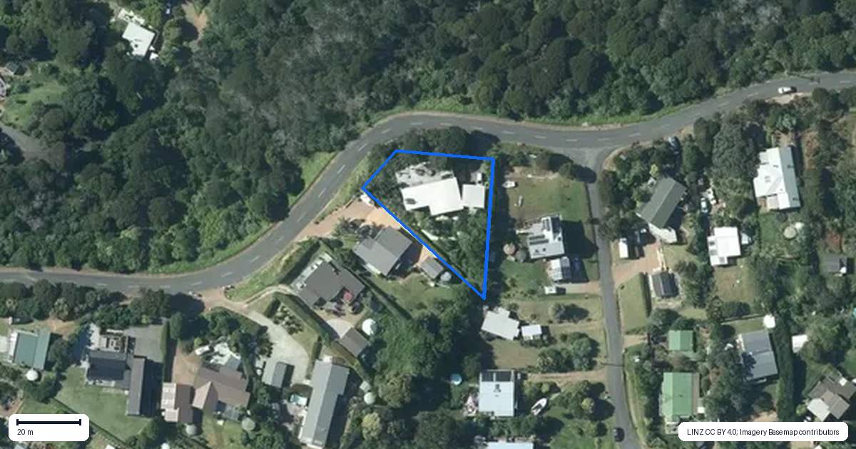 Property context map for 14 Pacific Parade, Surfdale, Waiheke Island