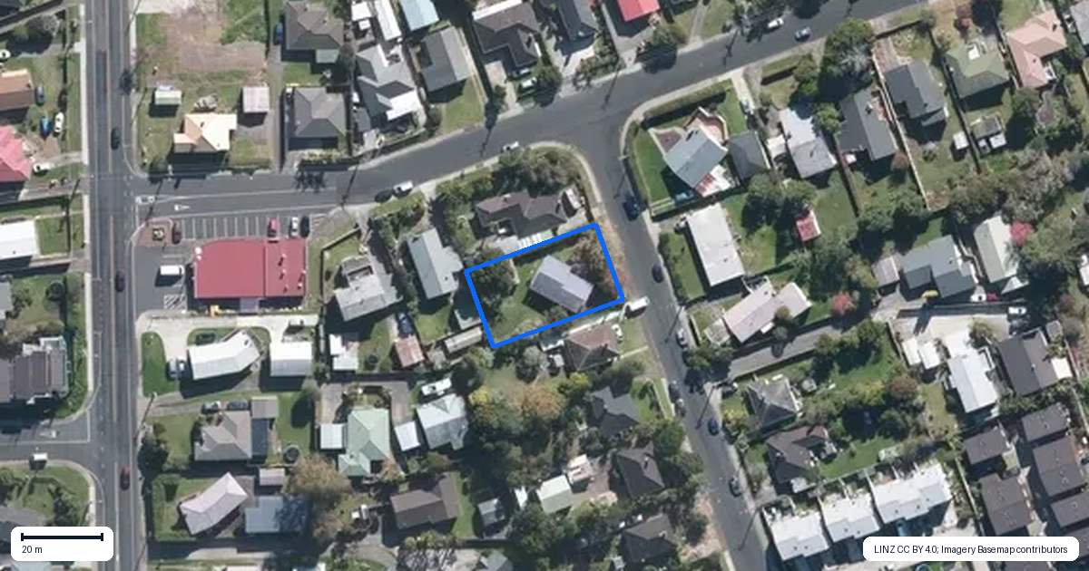 Property context map for 4 Chippendale Crescent, Birkdale, Auckland