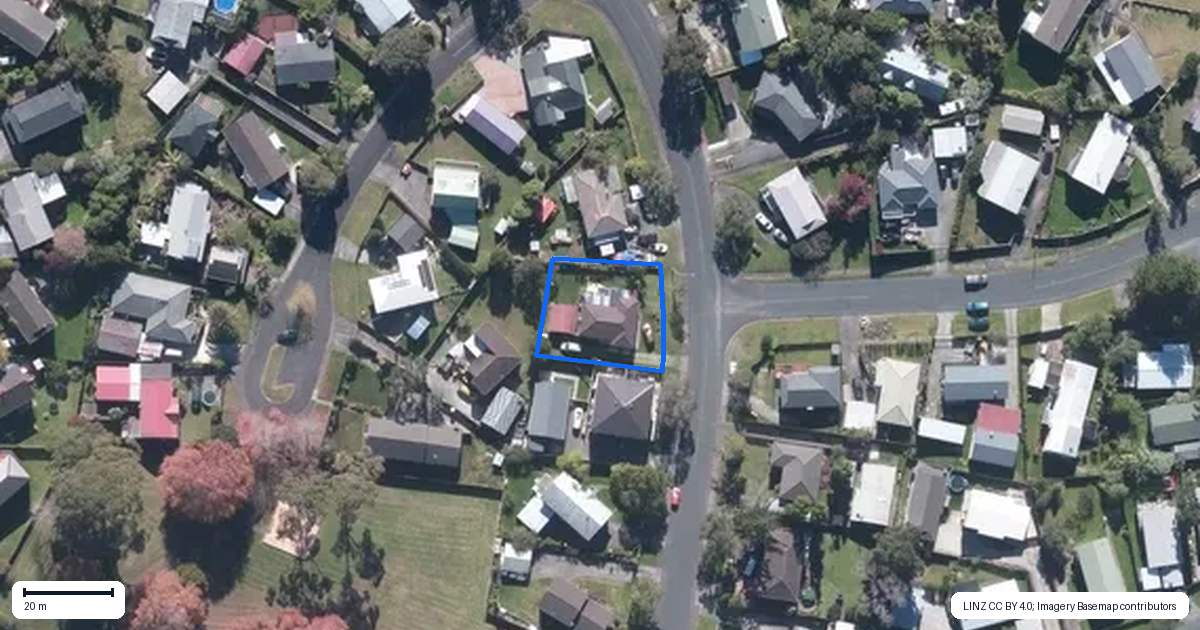 Property context map for 21 Fitzherbert Avenue, West Harbour, Auckland