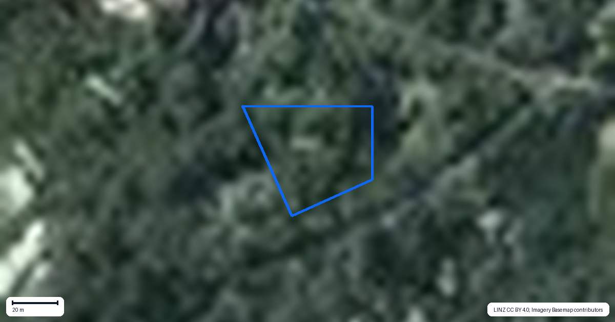 Property context map for 203 Scenic Drive, Titirangi, Auckland