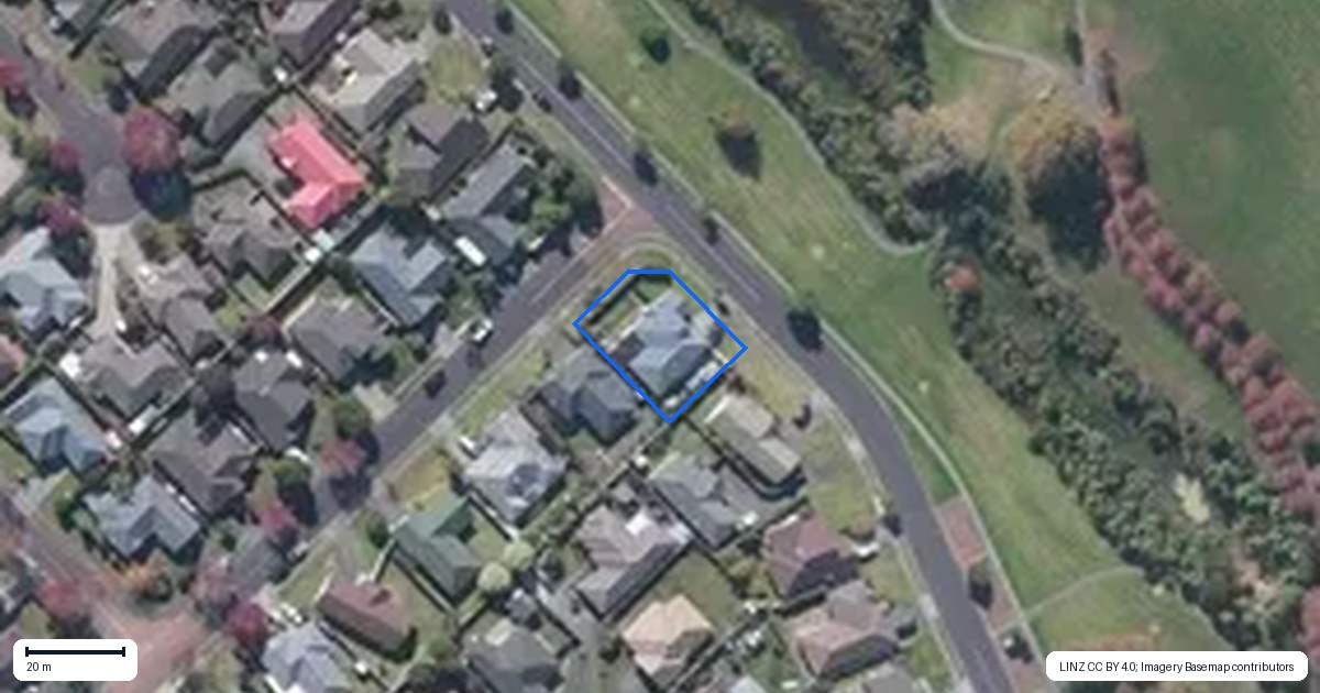 Property context map for 46 Hillwell Drive, Henderson, Auckland