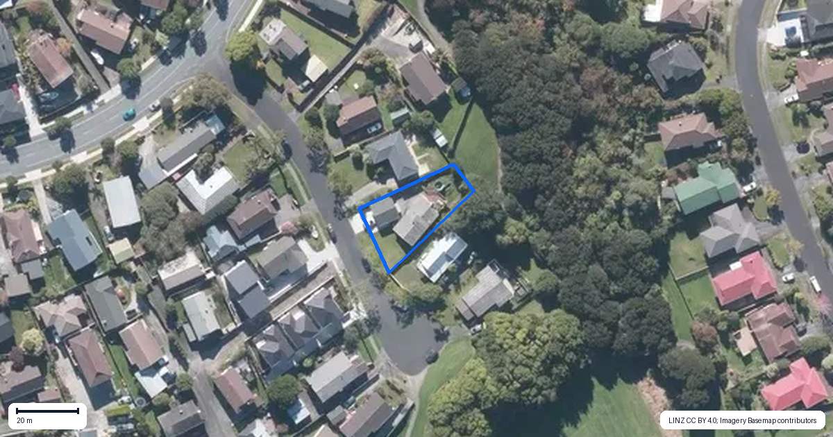 Property context map for 10 Coubray Place, Botany Downs, Auckland