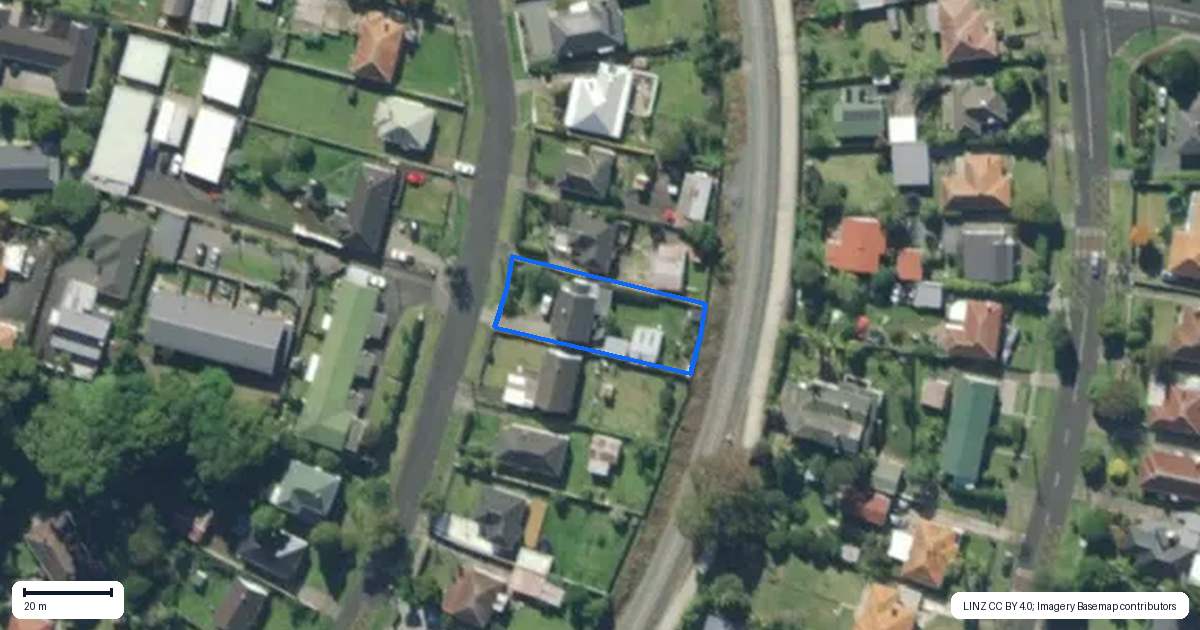 Property context map for 24 Weaver Street, Whau Valley, Whangarei