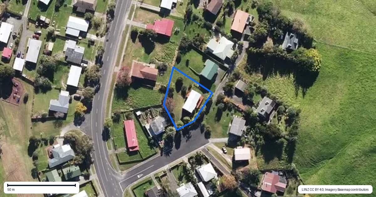 Property context map for 2 Nola Place, Kaitaia
