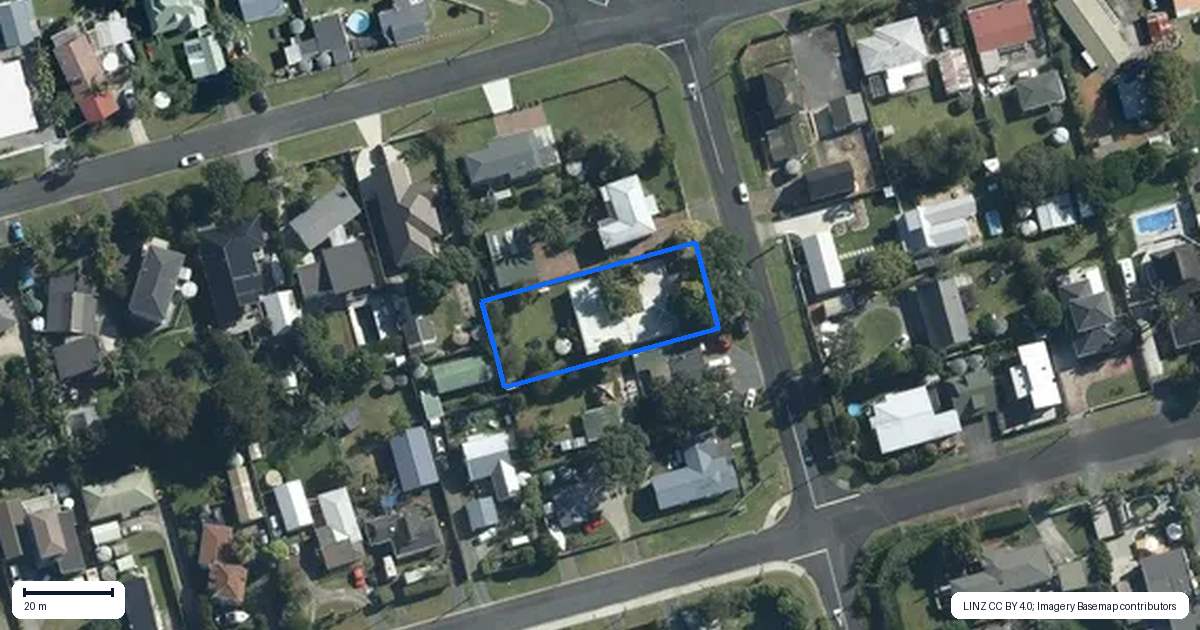 Property context map for 13 Cherrie Road, Beachlands, Auckland