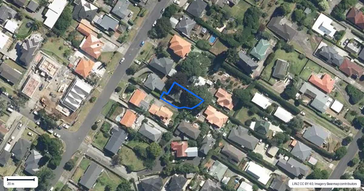Property context map for 33A Ngatiawa Street, One Tree Hill, Auckland