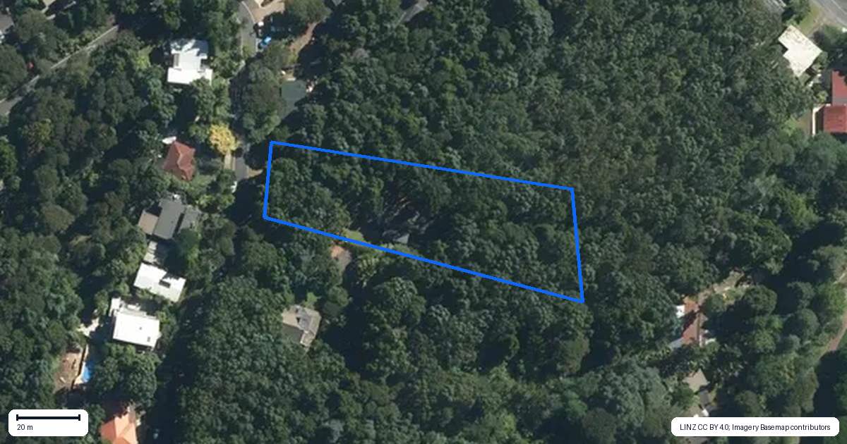Property context map for 30 Kopiko Road, Titirangi, Auckland