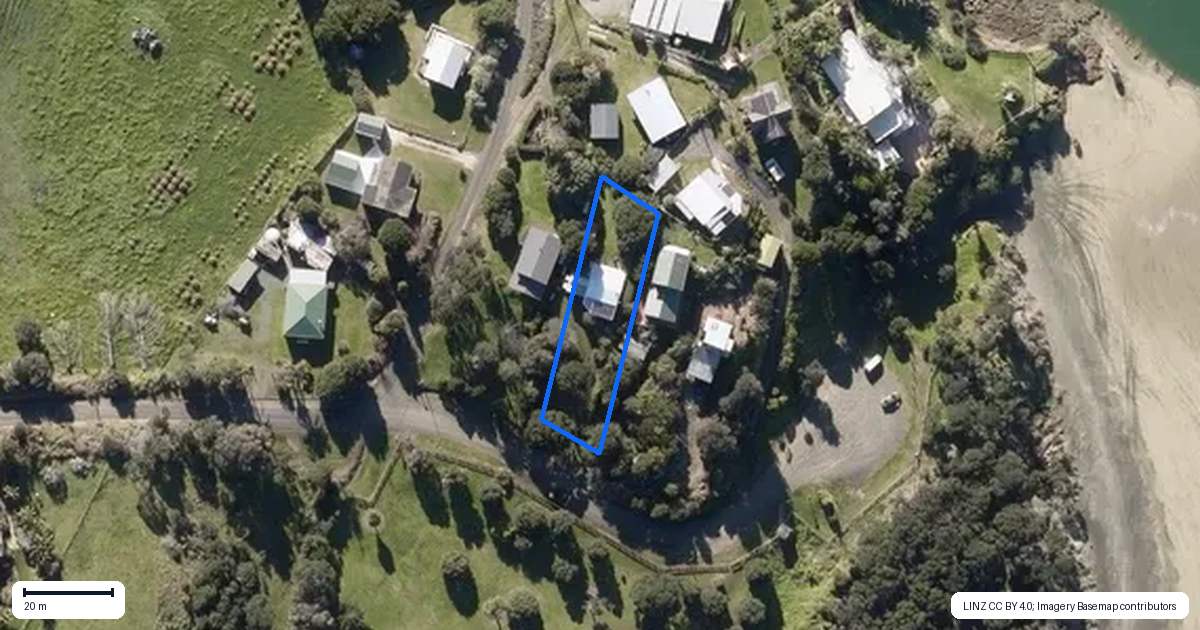 Property context map for 6569 Pouto Road, Pouto