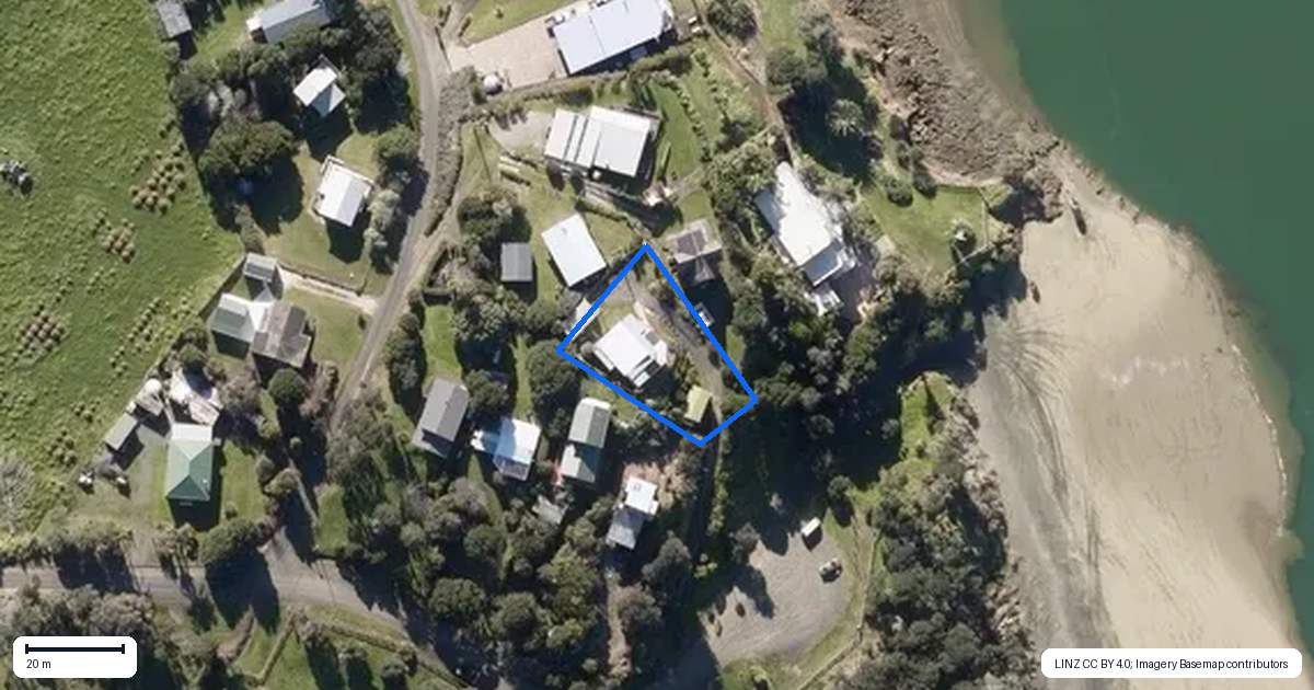 Property context map for 6577 Pouto Road, Pouto