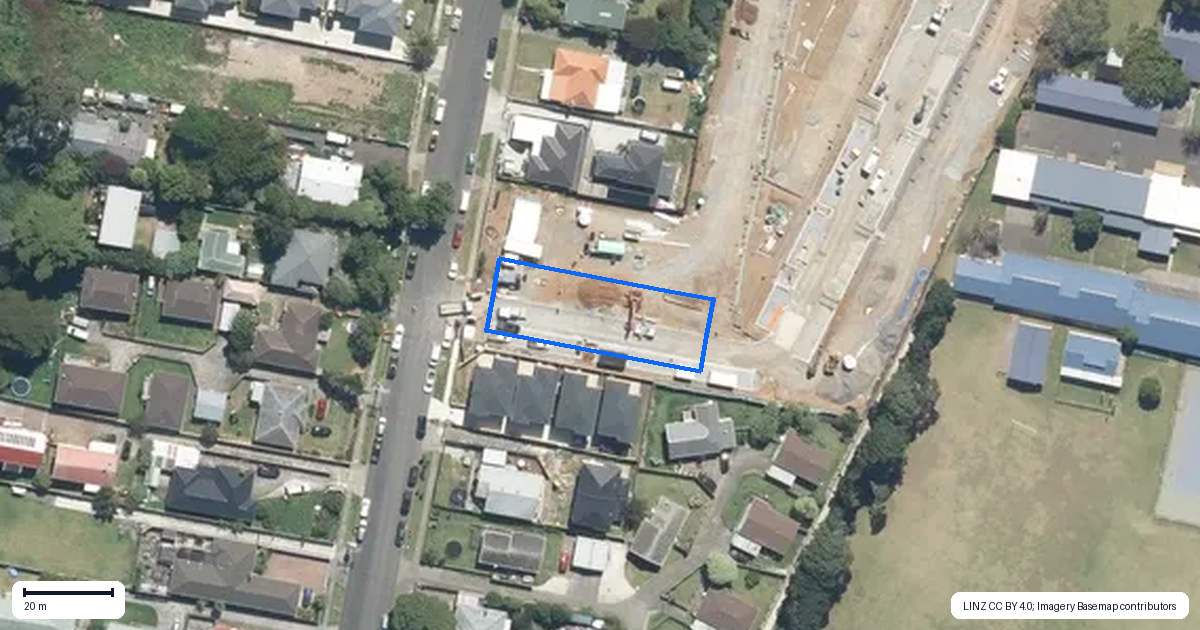 Property context map for 1 Te Ara Wai, Mangere East, Auckland